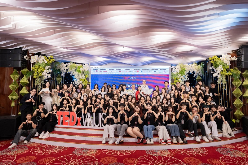 LÊ BẢO MINH ĐỒNG HÀNH CÙNG TEDX VNUIS 2025