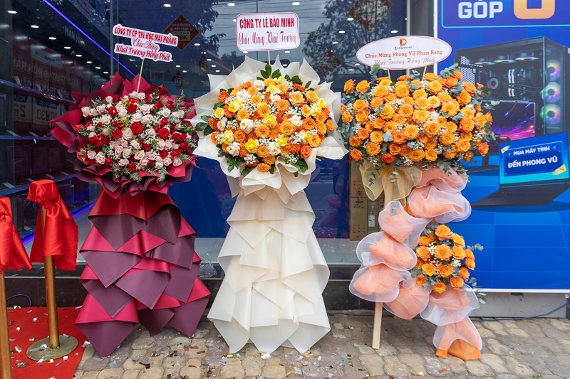 LÊ BẢO MINH ĐỒNG HÀNH CÙNG ĐỐI TÁC PHONG VŨ TẠI LỄ KHAI TRƯƠNG CHI NHÁNH PHAN RANG