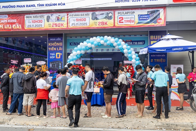 LÊ BẢO MINH ĐỒNG HÀNH CÙNG ĐỐI TÁC PHONG VŨ TẠI LỄ KHAI TRƯƠNG CHI NHÁNH PHAN RANG