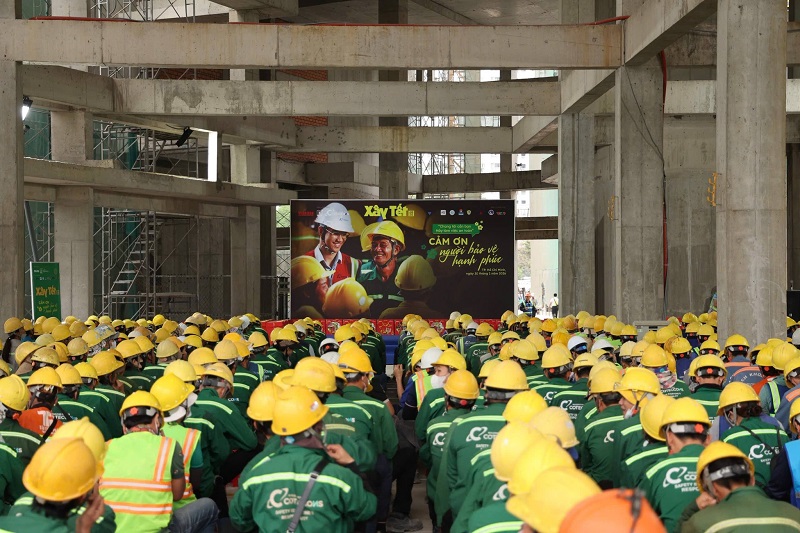 LÊ BẢO MINH ĐỒNG HÀNH "XÂY TẾT" TẠI KHU NHÀ Ở TÂM LỰC - EATON PARK 