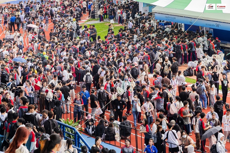 LÊ BẢO MINH TẠI UNITOUR 30.9 - ĐẠI HỌC CÔNG NGHIỆP THÀNH PHỐ HỒ CHÍ MINH 