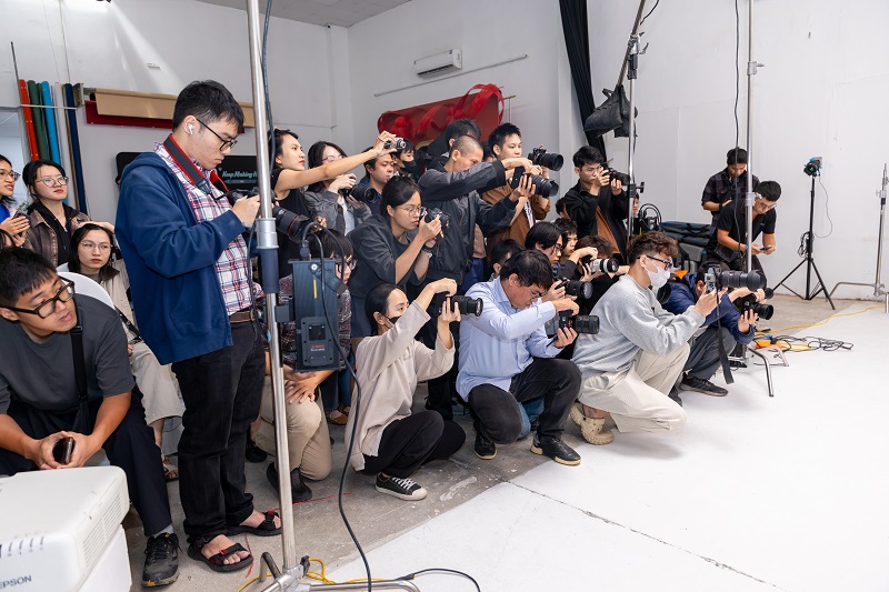 LÊ BẢO MINH TẠI WORKSHOP "BẮT TRỌN TỪNG SẮC ĐỘ, THỂ HIỆN CẢM XÚC TRONG HÌNH ẢNH"