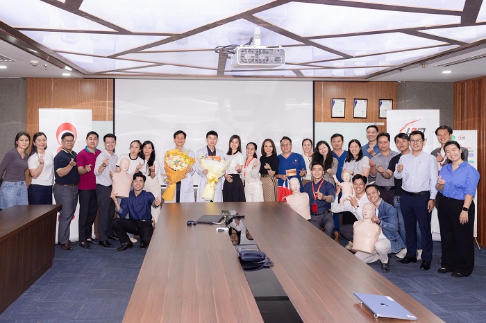 KHÓA HỌC KỸ NĂNG SƠ CỨU VÀ HỒI SỨC CƠ BẢN TỪ BỆNH VIỆN TIM TÂM ĐỨC CÙNG LÊ BẢO MINH