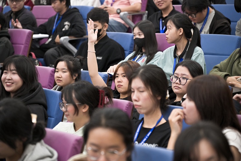 LÊ BẢO MINH ĐỒNG HÀNH CÙNG WORKSHOP "3D SCAN THE WORLD" TẠI ĐẠI HỌC CÔNG NGHỆ ĐỒNG NAI