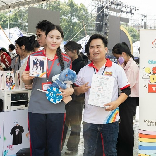 LÊ BẢO MINH TẠI UNITOUR 30.9 – ĐẠI HỌC CÔNG NGHIỆP THÀNH PHỐ HỒ CHÍ MINH LÊ BẢO MINH TẠI UNITOUR 30.9 – ĐẠI HỌC CÔNG NGHIỆP THÀNH PHỐ HỒ CHÍ MINH