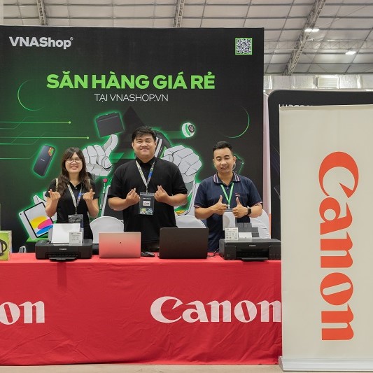 LÊ BẢO MINH ĐỒNG HÀNH CÙNG COLOR FIESTA SS15 EMERALD LÊ BẢO MINH ĐỒNG HÀNH CÙNG COLOR FIESTA SS15 EMERALD