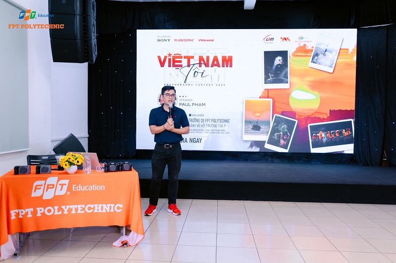 LÊ BẢO MINH TẠI TRIỂN LÃM ẢNH "VIỆT NAM TÔI" CÙNG FPT POLYTECHNIC
