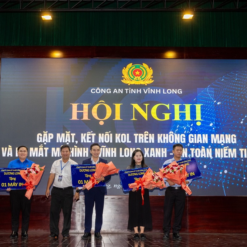 LÊ BẢO MINH ĐỒNG HÀNH CÙNG SỰ KIỆN “VĨNH LONG XANH – AN TOÀN NIỀM TIN SỐ”