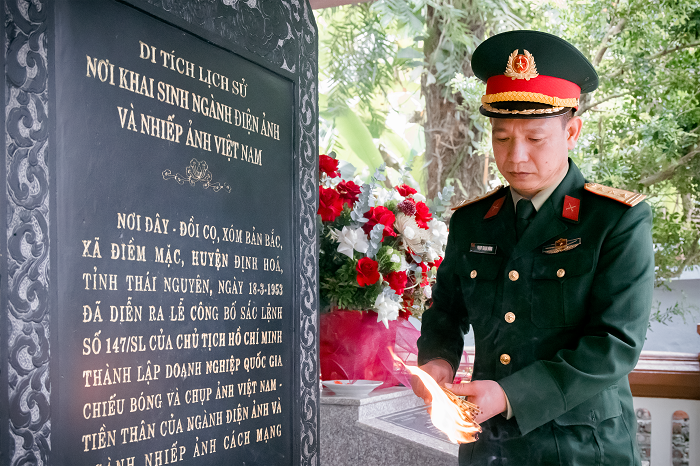 LÊ BẢO MINH ĐỒNG HÀNH CÙNG LỄ KỶ NIỆM 73 NĂM NGÀY TRUYỀN THỐNG NHIẾP ẢNH VIỆT NAM