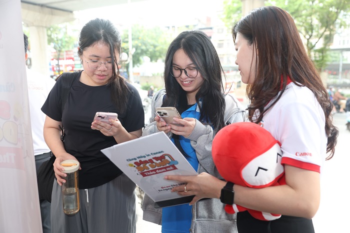 CHUỖI SỰ KIỆN "CÙNG MÁY IN CANON SÁNG TẠO DỄ DÀNG - THỎA ĐAM MÊ" CẬP BẾN HÀ NỘI