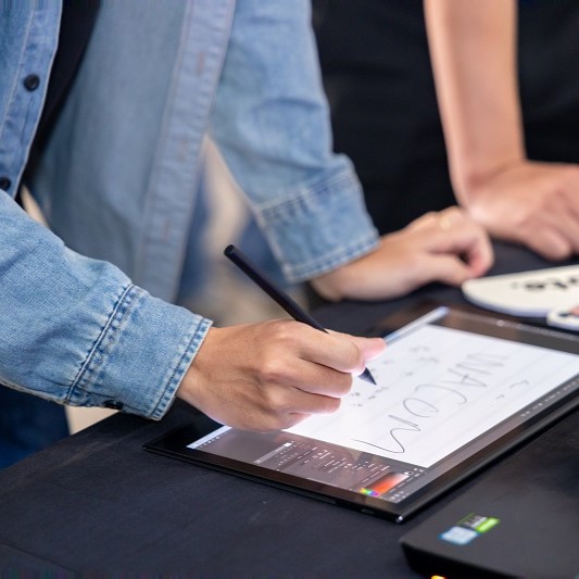 LÊ BẢO MINH TẠI WORKSHOP “BẮT TRỌN TỪNG SẮC ĐỘ, THỂ HIỆN CẢM XÚC TRONG HÌNH ẢNH” LÊ BẢO MINH TẠI WORKSHOP “BẮT TRỌN TỪNG SẮC ĐỘ, THỂ HIỆN CẢM XÚC TRONG HÌNH ẢNH”