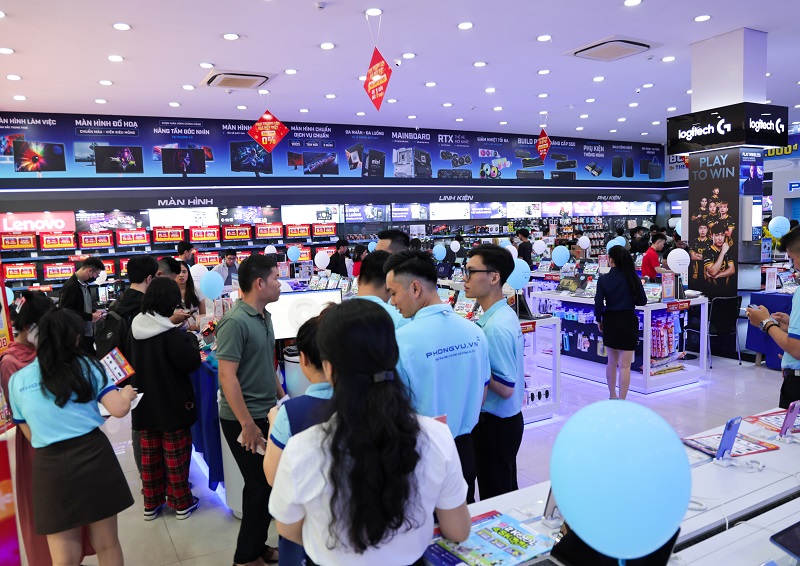 LÊ BẢO MINH HÂN HẠNH ĐỒNG HÀNH CÙNG LỄ KHAI TRƯƠNG DIỆN MẠO MỚI CỦA QUÝ ĐỐI TÁC PHONG VŨ
